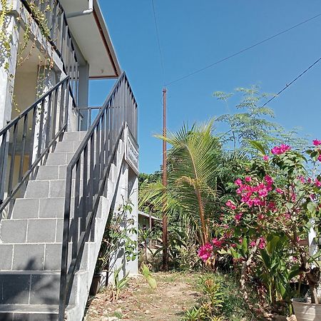 Yusilver Guest House 라부안 바조 외부 사진