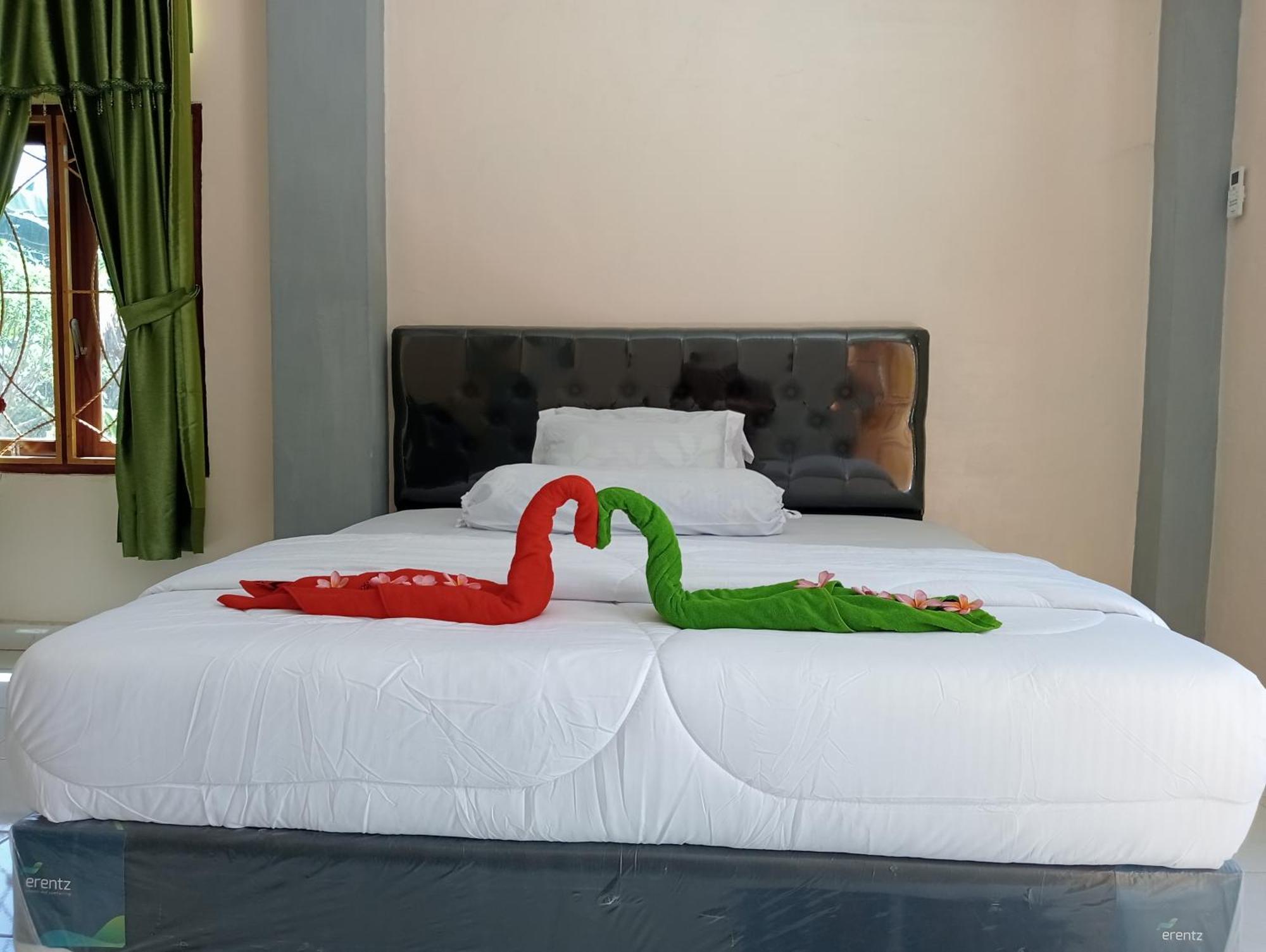 Yusilver Guest House 라부안 바조 외부 사진
